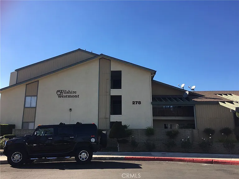278 N Wilshire Ave — Photo 19