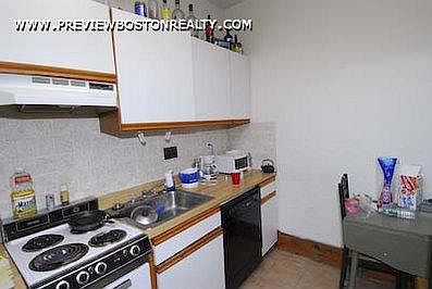 2nd image of 17 Aberdeen St #L6