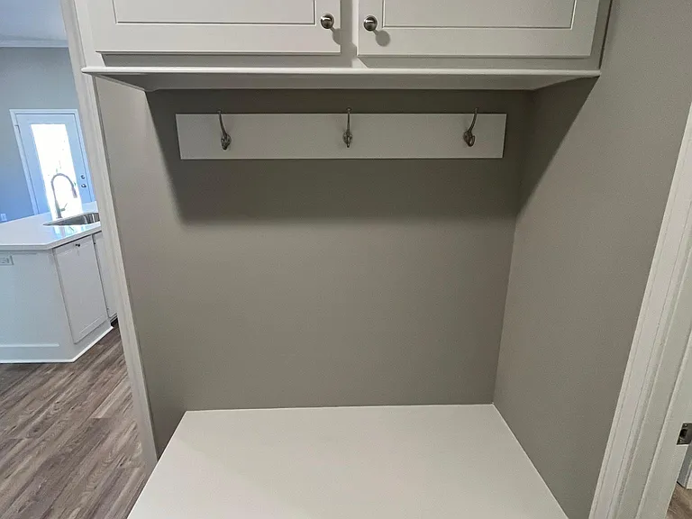 541 Silver Hl — Photo 13