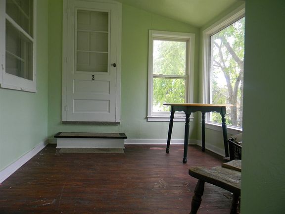 Upper Level Common Area