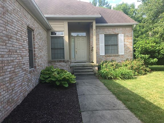 2nd image of 321 E Pine Ave