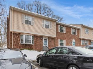 Governors Hill, West Warwick, RI 02893