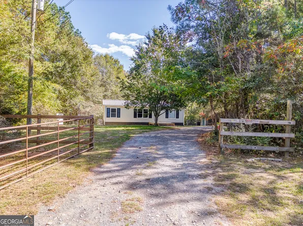 697A Donahoo Rd SE, Silver Creek, GA 30173