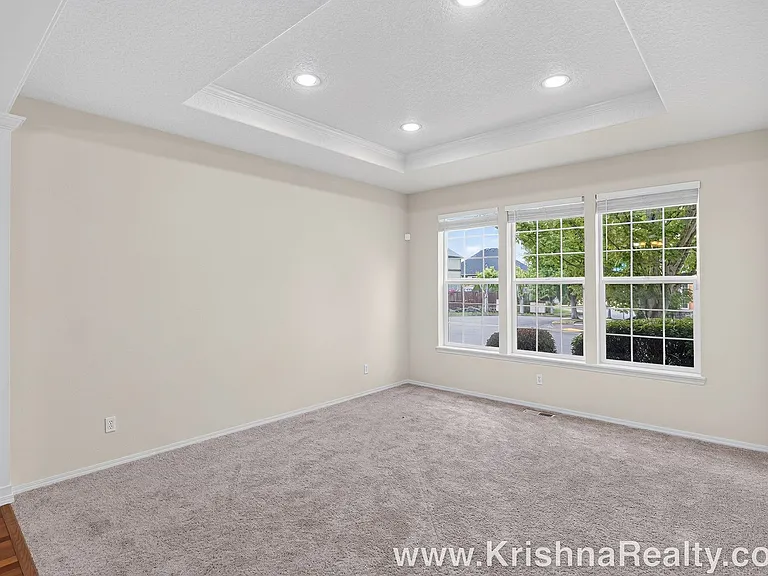 13686 NW Henninger Ln — Photo 4