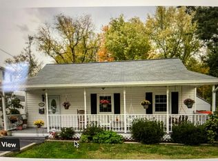 2034 Griffith Rd, Falls Church, VA 22043