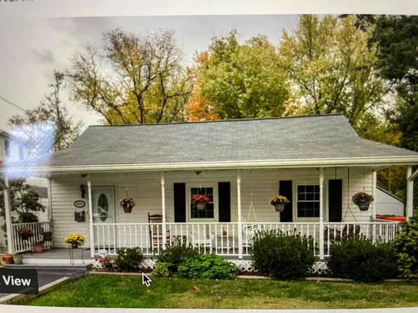 2034 Griffith Rd, Falls Church, VA 22043