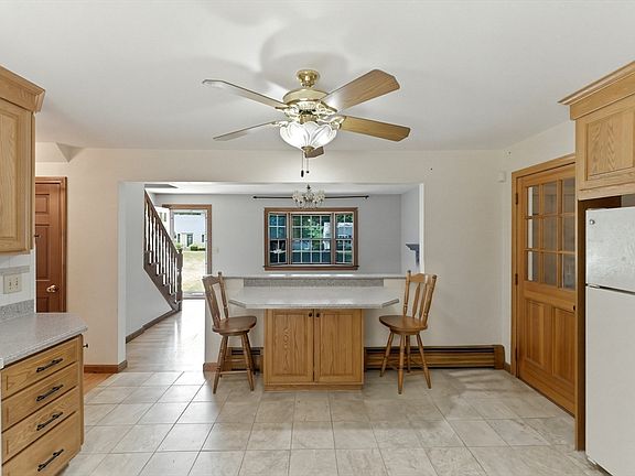 5th image of 474 Orchard St