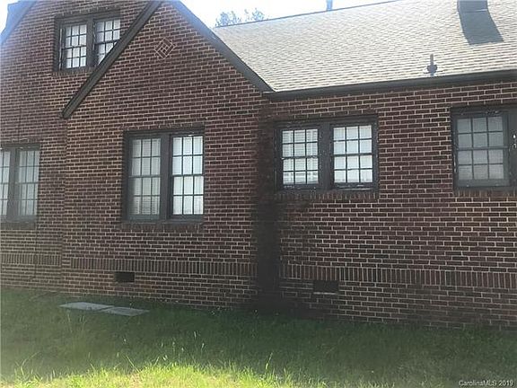 2nd image of 2339 W Front St