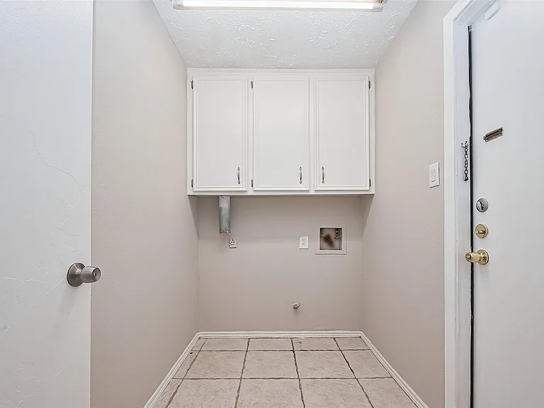 2606 Lexington Woods Dr — Photo 26