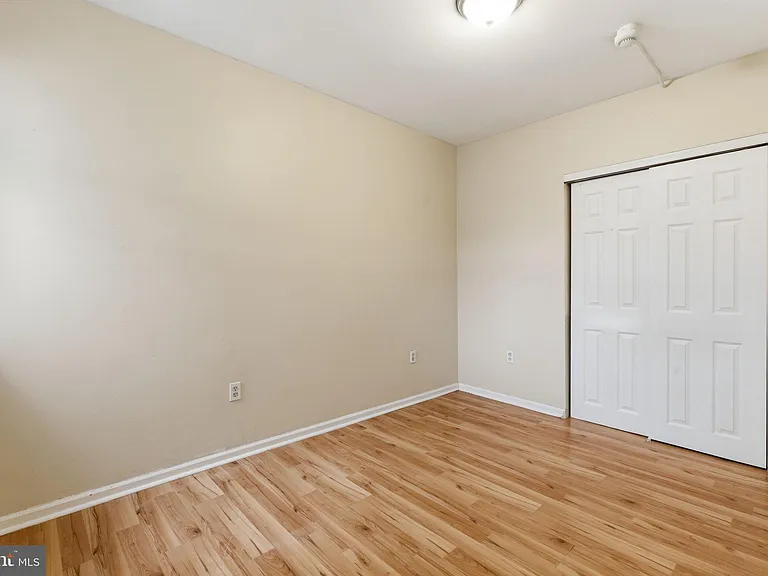 1817 N Gratz St — Photo 33