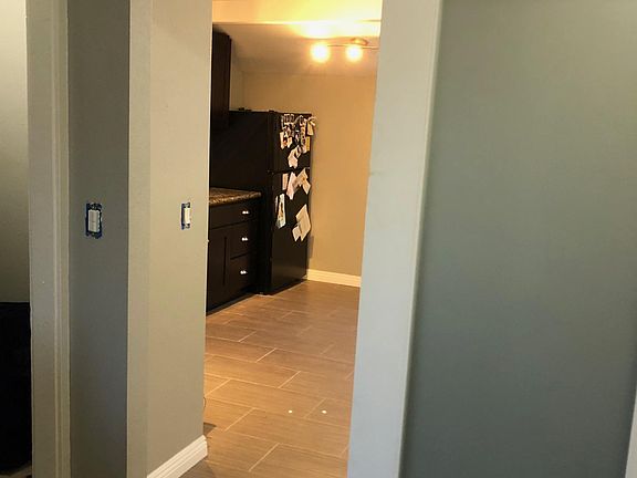 4th image of 1539 N Avenue 55