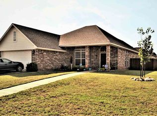 229 E Jade Dr, Hewitt, TX 76643