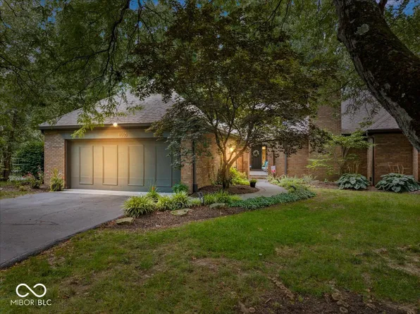 8550 Tree Top Dr, Indianapolis, IN 46260