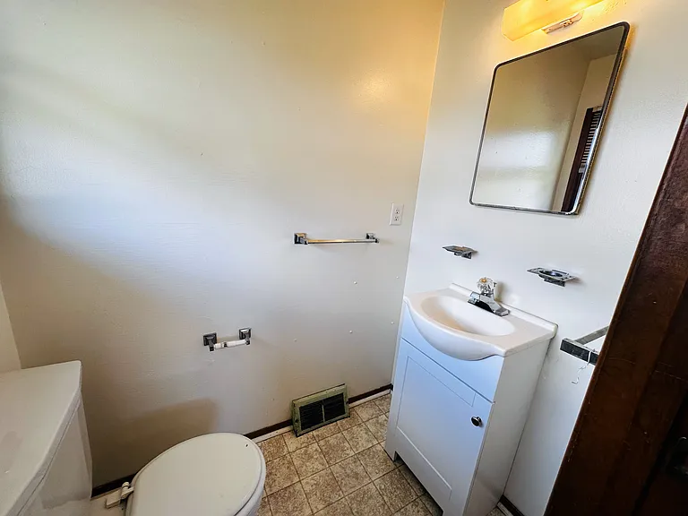 1331 Keesling Ave — Photo 24