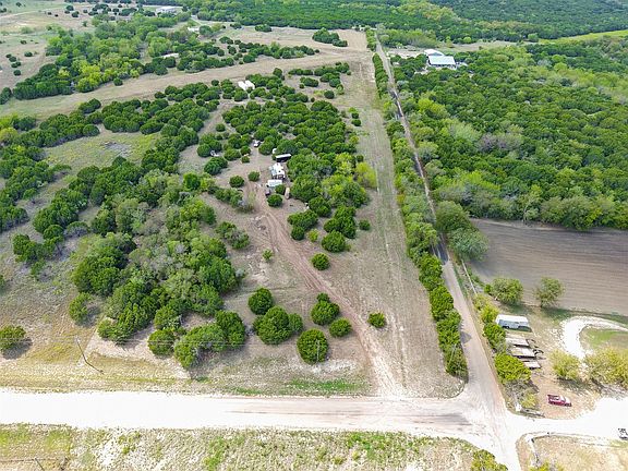 4th image of 1000 Eagle Ridge Dr