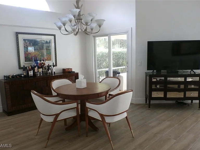 16252 Kelly Woods Dr — Photo 6
