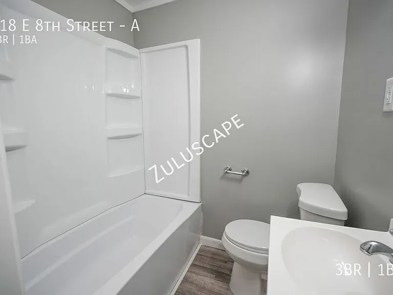218 E 8th St #A — Photo 5