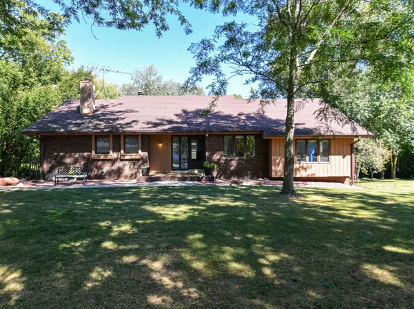 644 Oakland AVENUE, Mukwonago, WI 53149