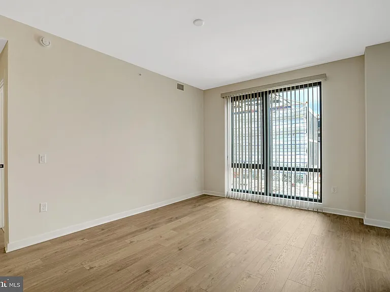255 W Falls Station Blvd #510 — Photo 11