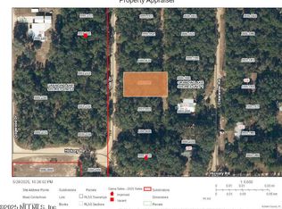 900 OAK Drive, Interlachen, FL 32148