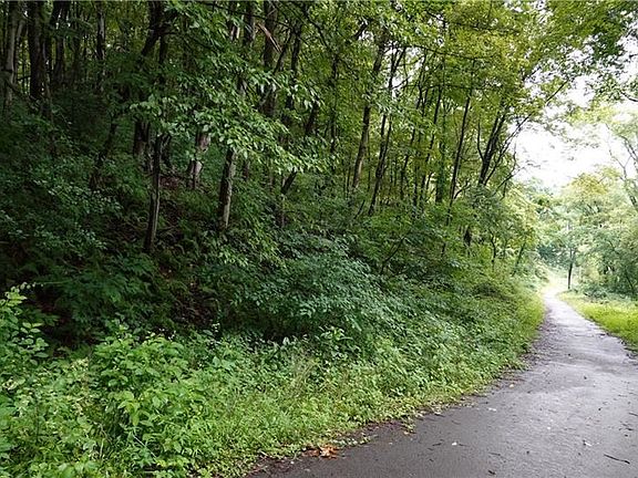 4th image of 104 Farm Ln