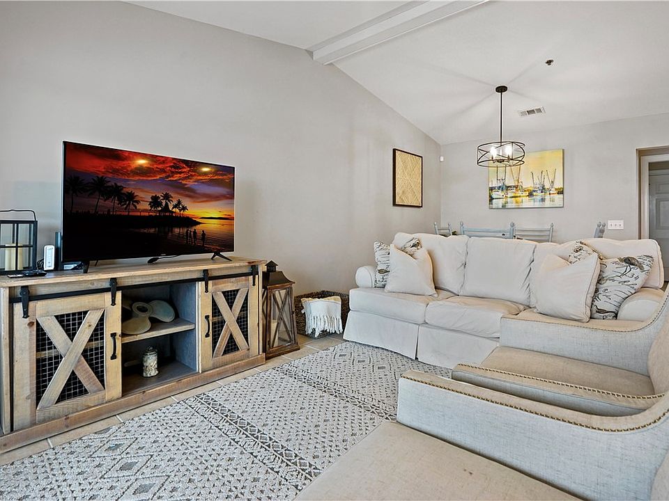 91 Screven St Darien, GA, 31305 Apartments for Rent Zillow