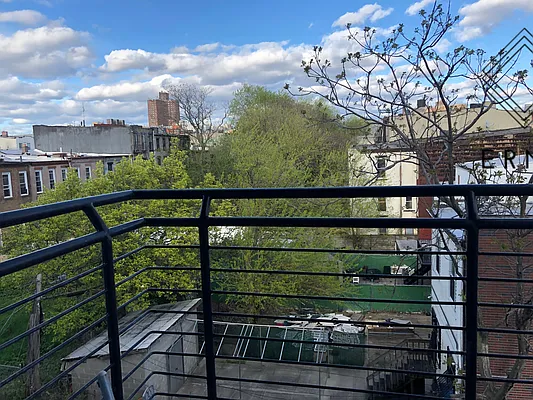 Rented by ERNY LLC | media 29