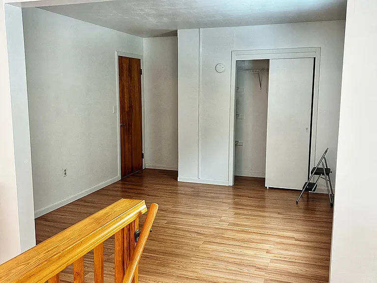 Edgewood Dr — Photo 12