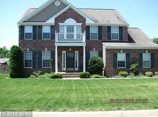 150 Cypress Point Dr, Charles Town, WV