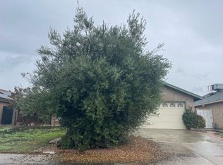 2318 Morningside Way, Delano, CA 93215