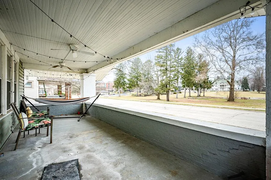 5 bed, 1950 sqft, $2,125 — Photo 3