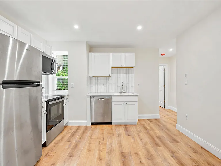 6419 Race St #A — Photo 5