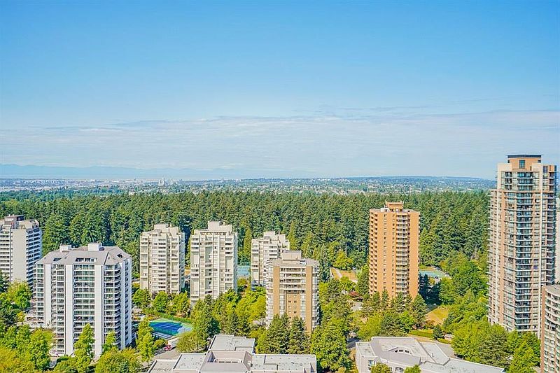 Burnaby Apartment for rent - 2 Bedrooms — photo 8