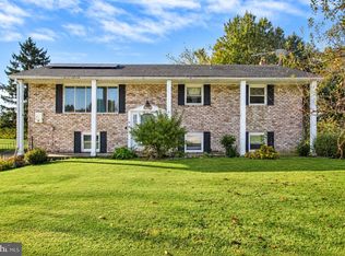 68 Ditzler Ave, Biglerville, PA 17307