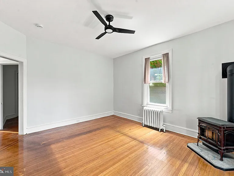 1 W Athens Ave #1/2-C — Photo 9