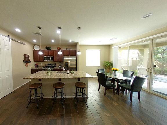 2nd image of 6526 S 47th Ln