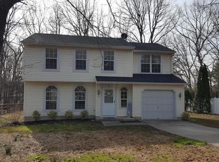 7 Innsbruck Dr, Sicklerville, NJ 08081