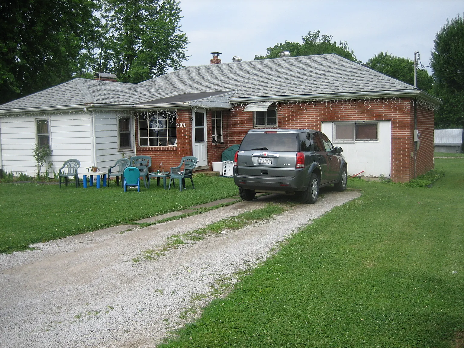 202 Hurst Ave photo 1