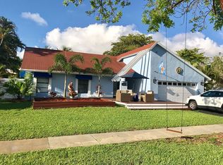 8520 NW 51st St, Lauderhill, FL 33351
