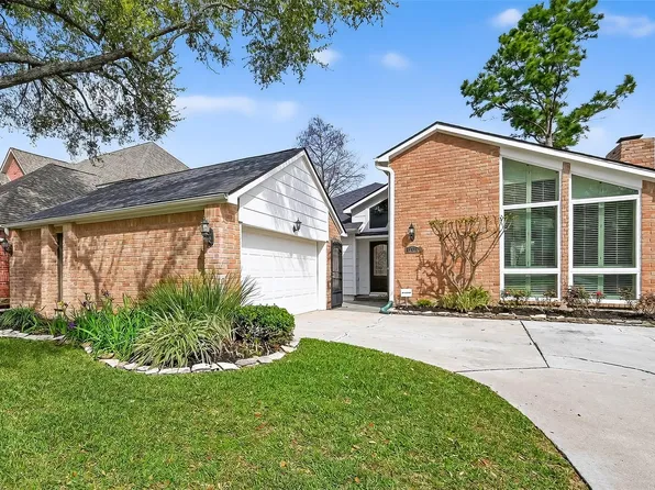 11718 Pecan Creek Dr, Houston, TX 77043