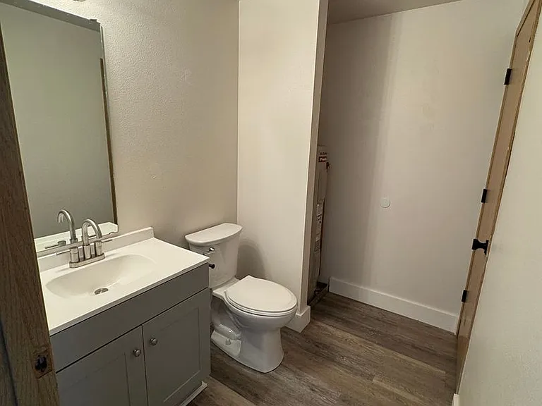 2007 SW Timber Ave #10 — Photo 8