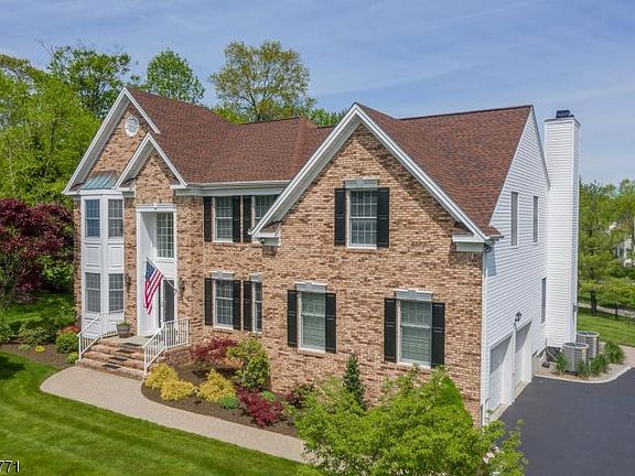 2nd image of 5 McNab Ct