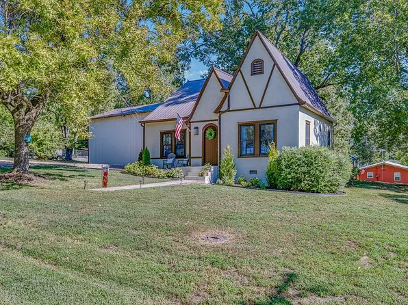 404 Harding Blvd, Cotter, AR 72626