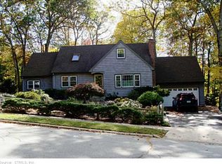 347 Ridgewood Dr, Groton, CT 06355