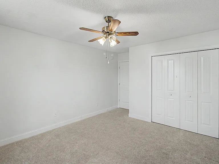 965 Meloney Dr — Photo 17