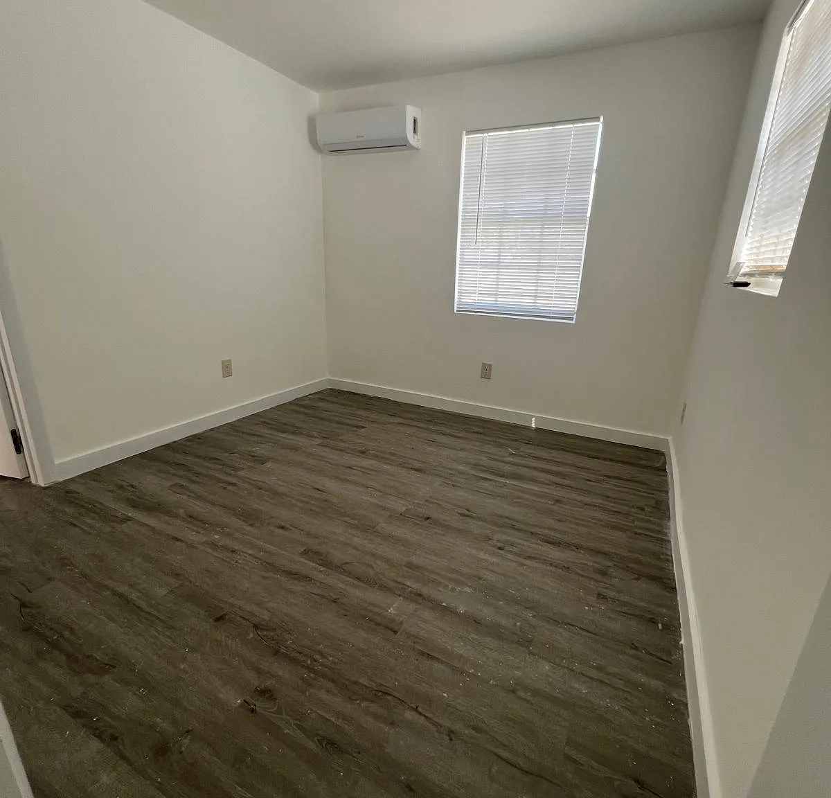 612 S Pine St — Photo 3