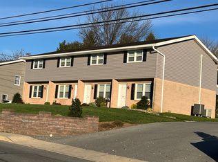 1027 Donegal Springs Rd #1027, Mount Joy, PA 17552