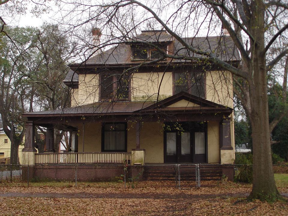 House is on the corner-Front