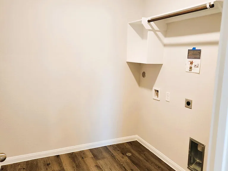 22010 King Heights Ln — Photo 13