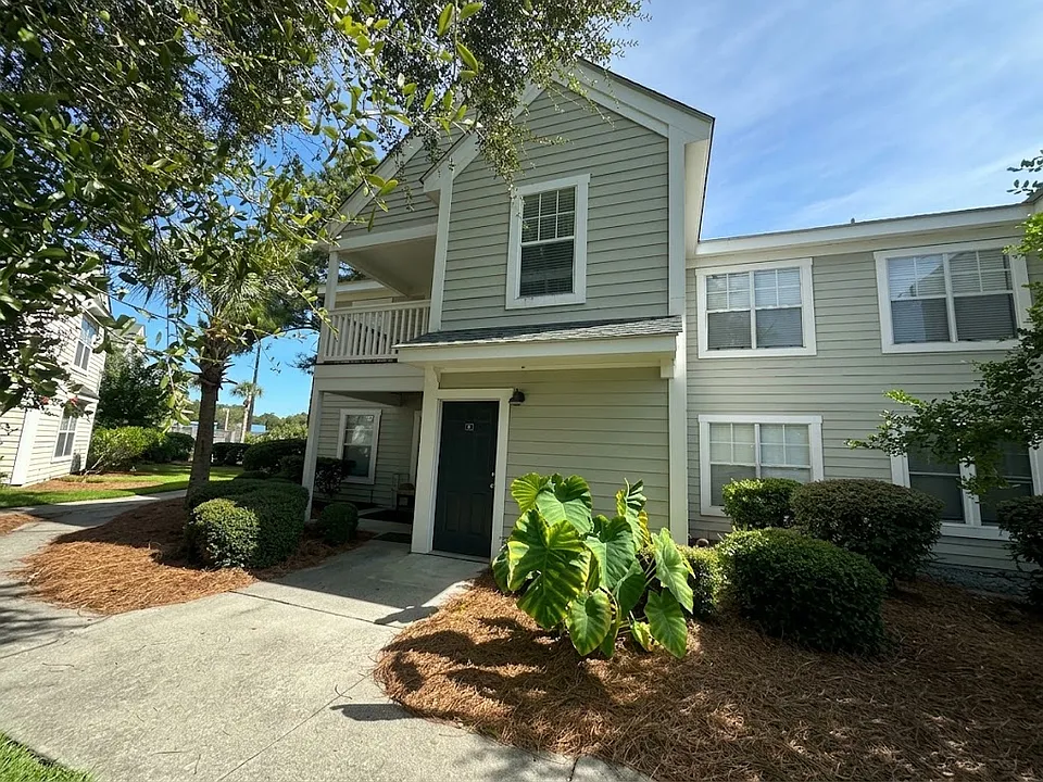 8 Old South Ct #8F